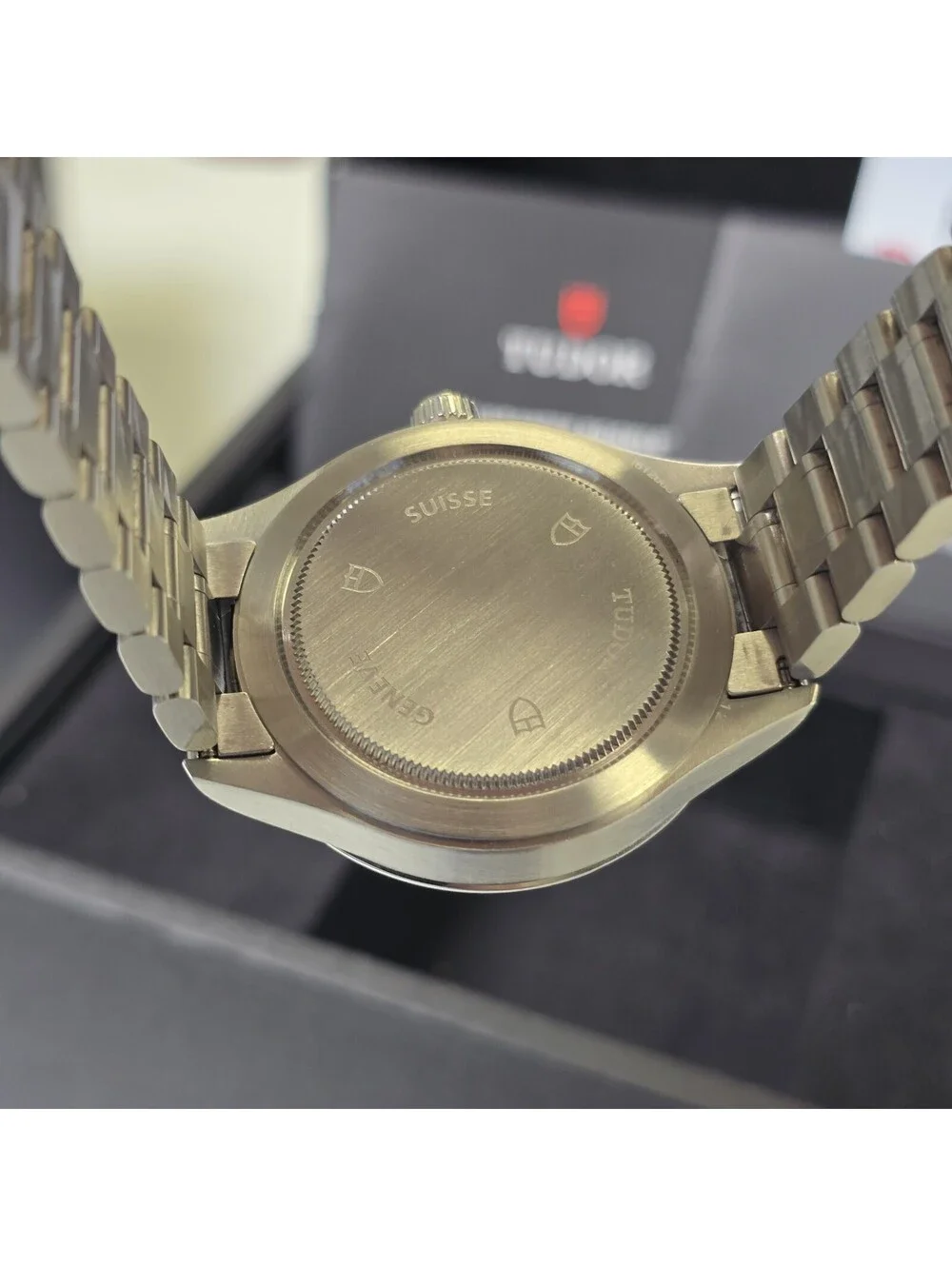 TUDOR Stvle M12510 38mm Stainless Steel silver diamond-set dial, Fluted Bezel